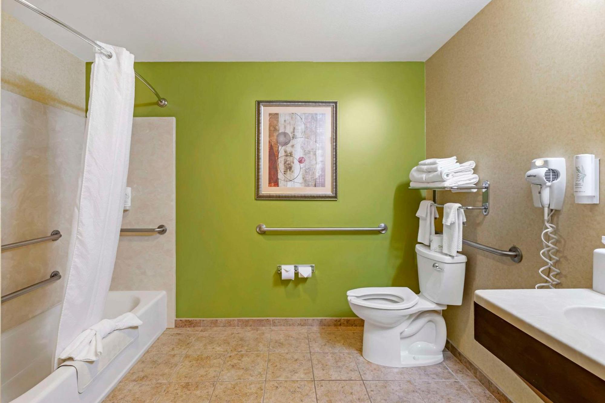 Sleep Inn & Suites Redmond Bagian luar foto