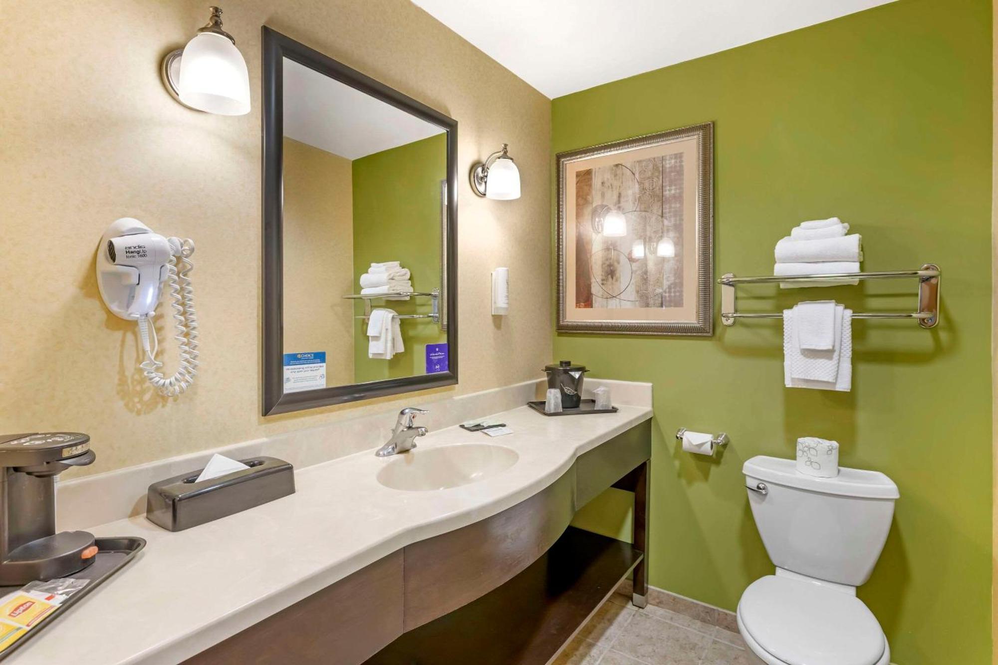 Sleep Inn & Suites Redmond Bagian luar foto
