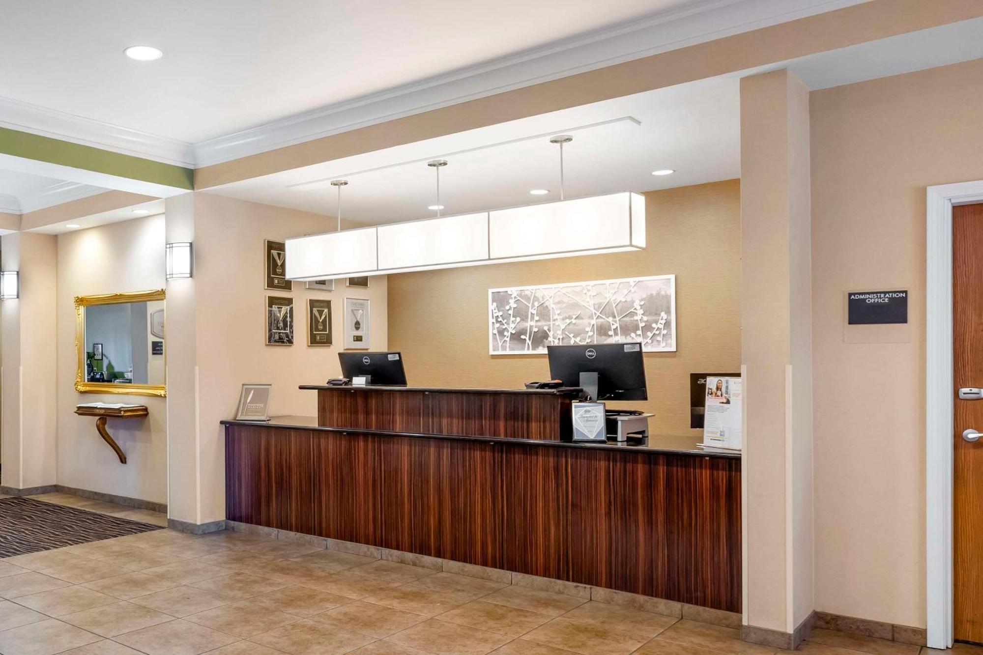 Sleep Inn & Suites Redmond Bagian luar foto