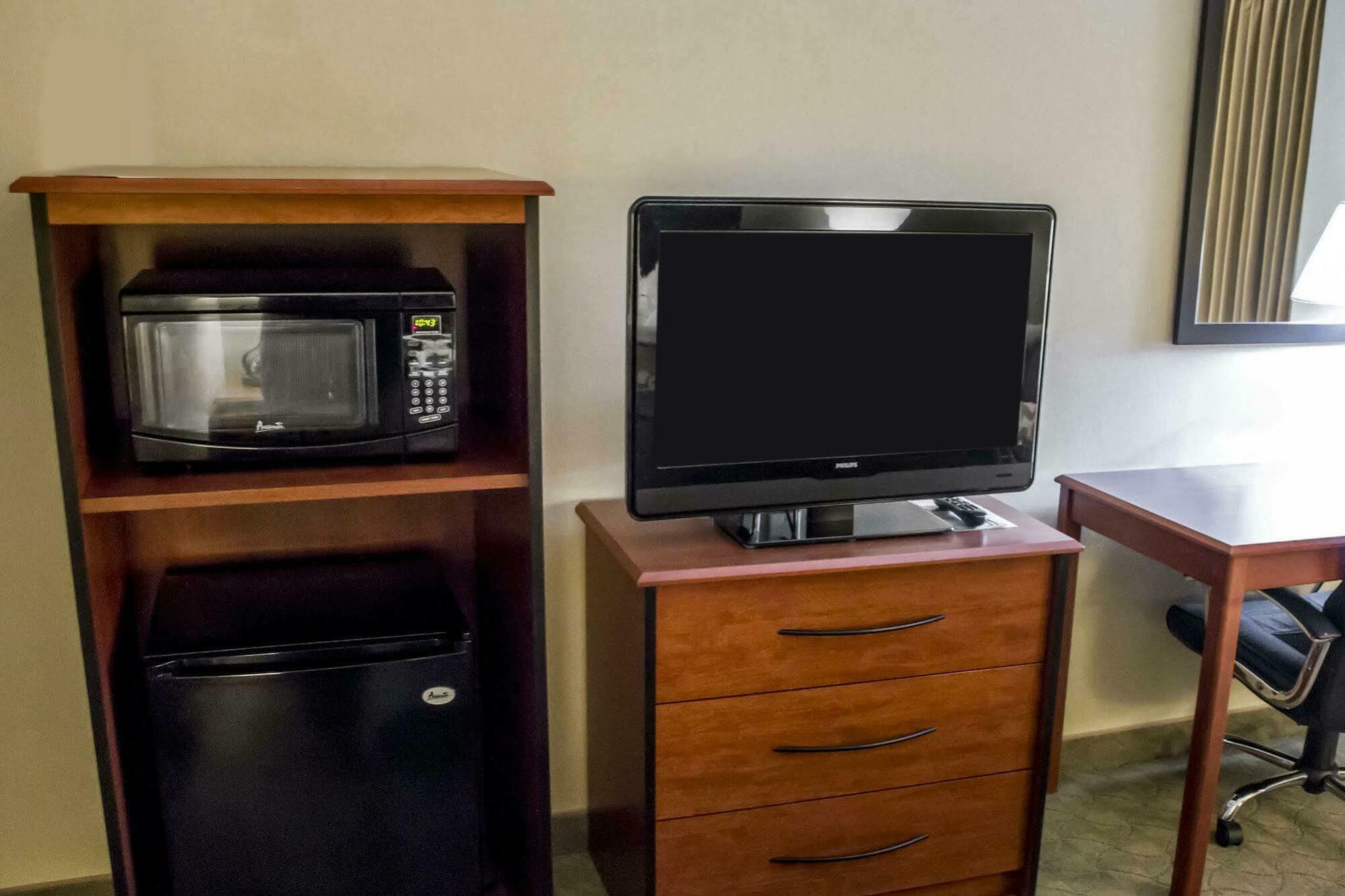 Sleep Inn & Suites Redmond Bagian luar foto